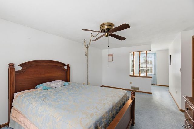 127 Dorando, Salina, NY 13090