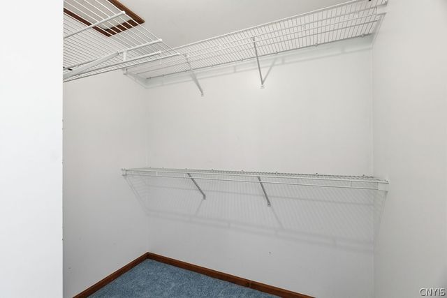 127 Dorando, Salina, NY 13090