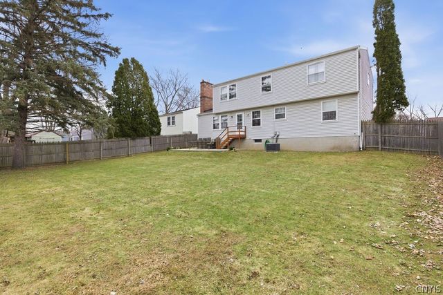 127 Dorando, Salina, NY 13090