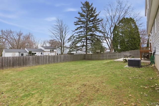 127 Dorando, Salina, NY 13090