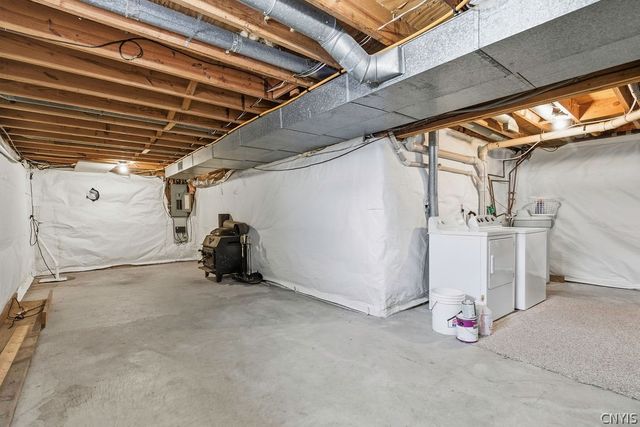 127 Dorando, Salina, NY 13090