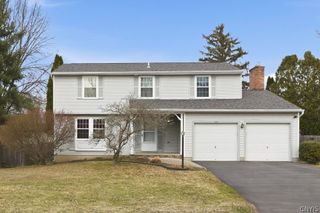 127 Dorando, Salina, NY 13090