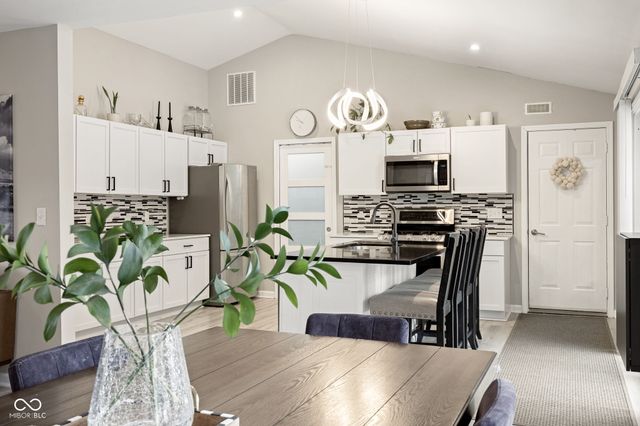 8452 W 87th Street, Indianapolis, IN 46278