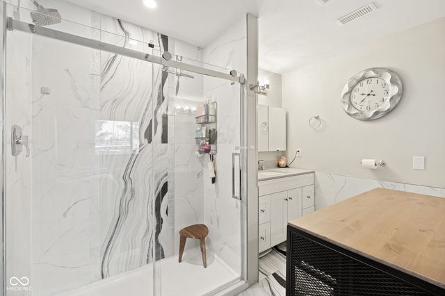 8452 W 87th Street, Indianapolis, IN 46278