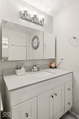 8452 W 87th Street, Indianapolis, IN 46278