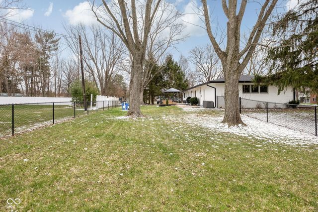8452 W 87th Street, Indianapolis, IN 46278