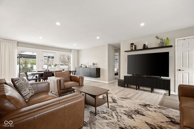 8452 W 87th Street, Indianapolis, IN 46278