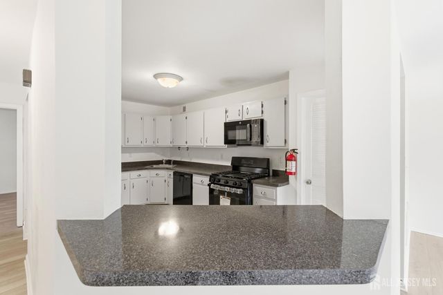 405 Plymouth Road, North Brunswick, NJ 08902