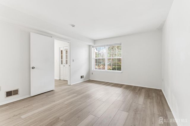 405 Plymouth Road, North Brunswick, NJ 08902