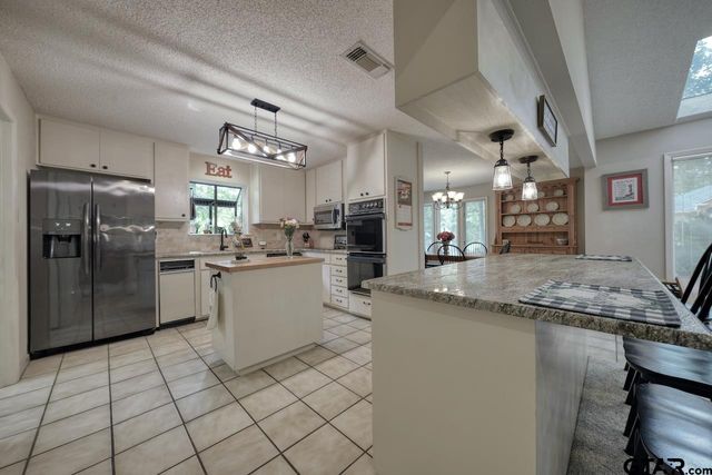 1649 Morningside Trl, Hideaway, TX 75771