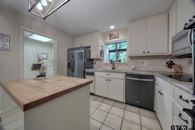 1649 Morningside Trl, Hideaway, TX 75771