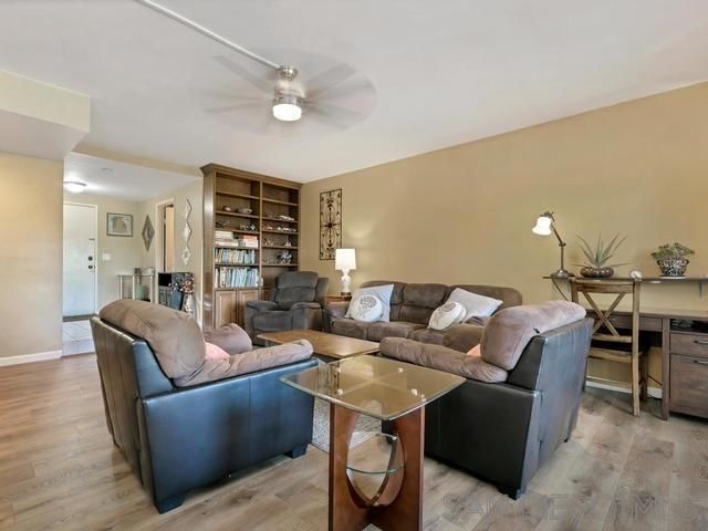 2376 Caringa Way G, Carlsbad, CA 92009