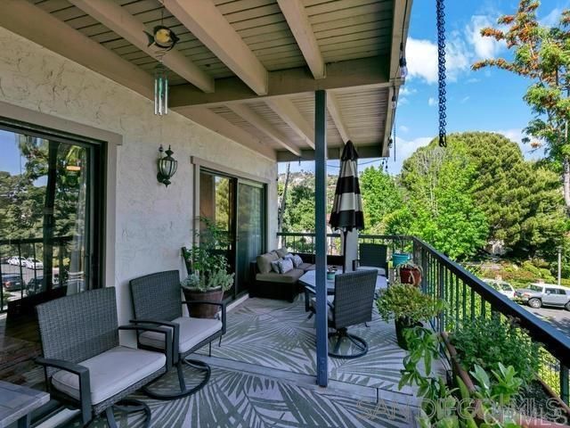 2376 Caringa Way G, Carlsbad, CA 92009
