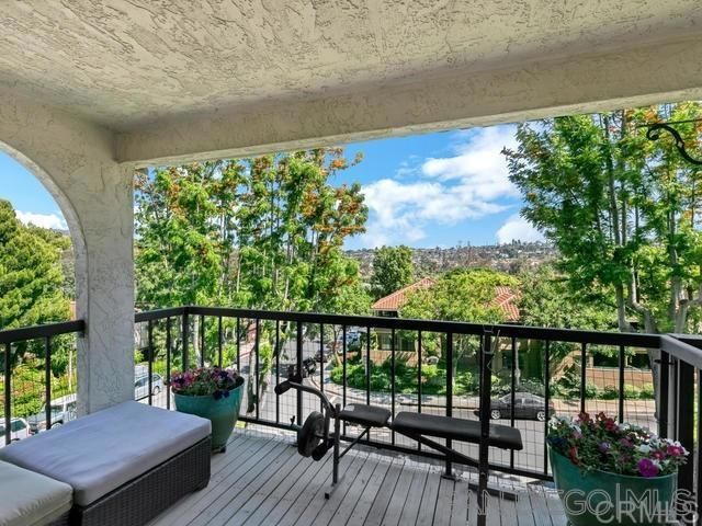 2376 Caringa Way G, Carlsbad, CA 92009