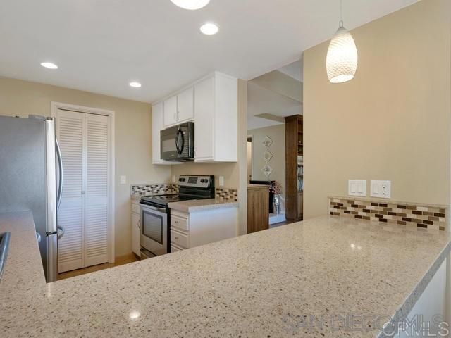 2376 Caringa Way G, Carlsbad, CA 92009