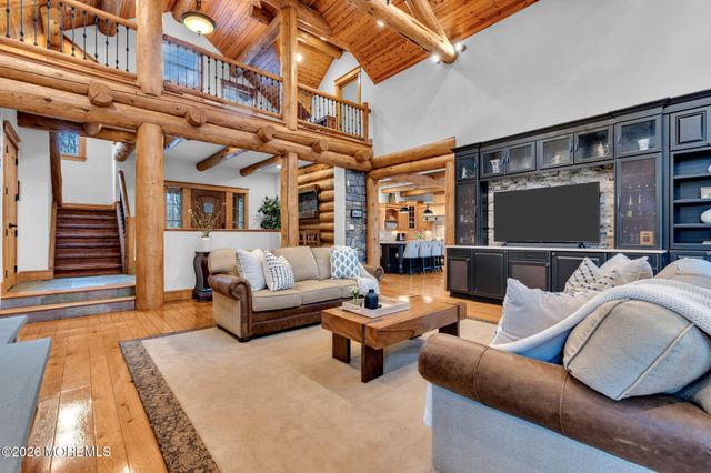 726 Kings Highway E, Atlantic Highlands, NJ 07716