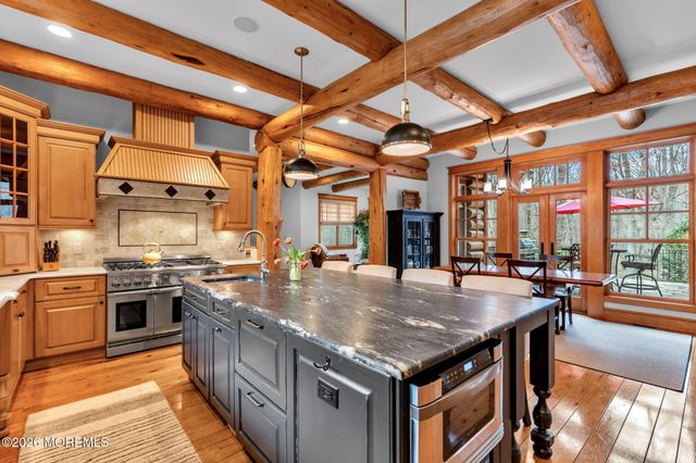 726 Kings Highway E, Atlantic Highlands, NJ 07716