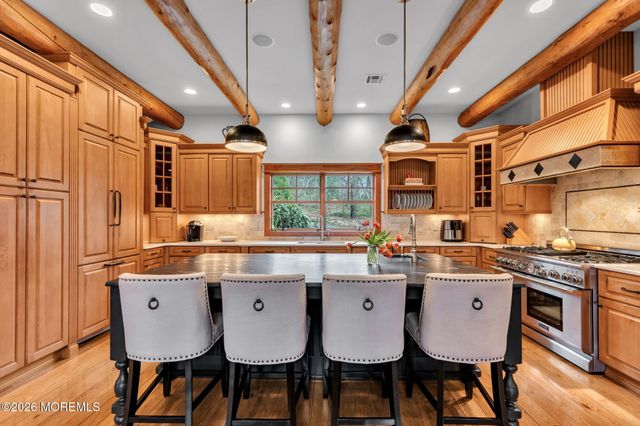 726 Kings Highway E, Atlantic Highlands, NJ 07716