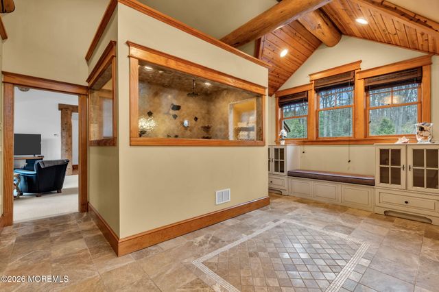 726 Kings Highway E, Atlantic Highlands, NJ 07716