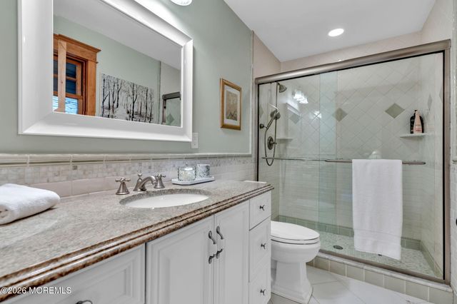 726 Kings Highway E, Atlantic Highlands, NJ 07716