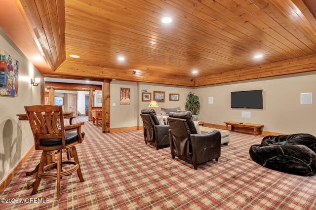 726 Kings Highway E, Atlantic Highlands, NJ 07716