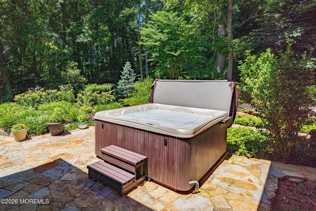 726 Kings Highway E, Atlantic Highlands, NJ 07716