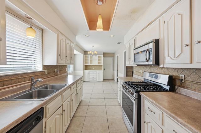 3764 Kiest Valley Parkway, Dallas, TX 75233