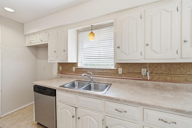 3764 Kiest Valley Parkway, Dallas, TX 75233