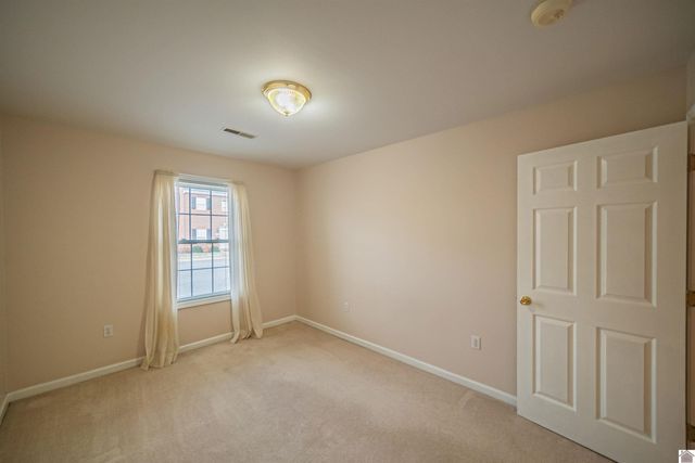 2111 West Park Drive, Paducah, KY 42001