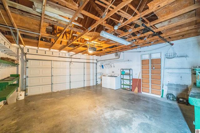 2111 West Park Drive, Paducah, KY 42001