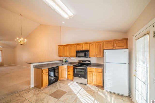 2111 West Park Drive, Paducah, KY 42001