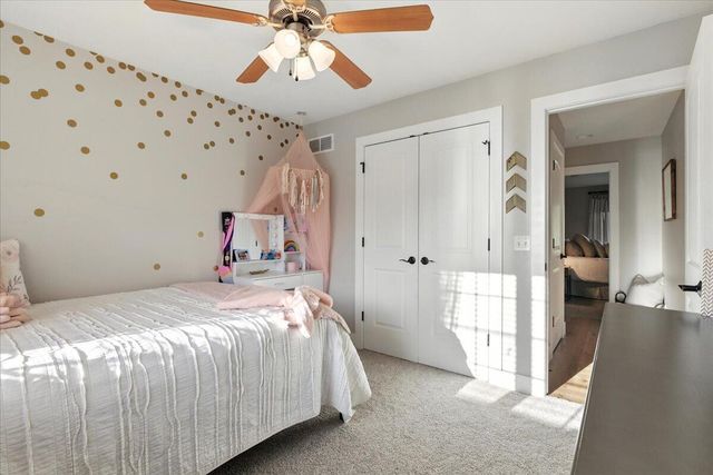 1527 CHESTNUT Drive, Council Bluffs, IA 51503