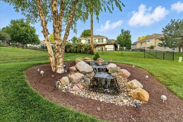 1527 CHESTNUT Drive, Council Bluffs, IA 51503