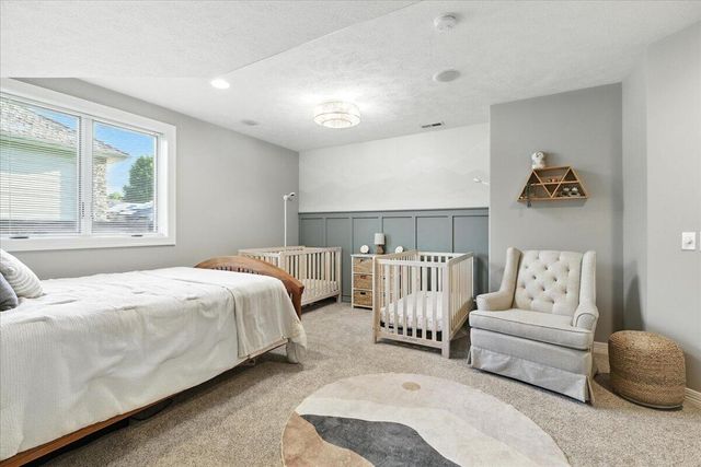 1527 CHESTNUT Drive, Council Bluffs, IA 51503