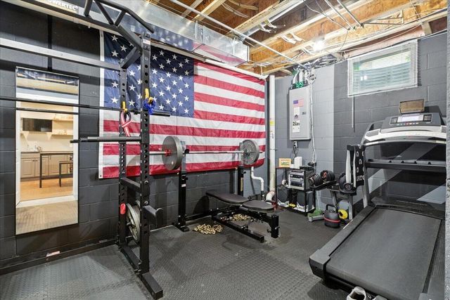 1527 CHESTNUT Drive, Council Bluffs, IA 51503