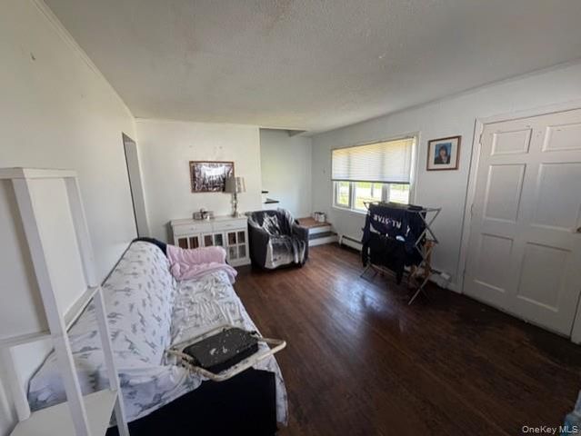 10 Ivy Place, Valley Stream, NY 11581