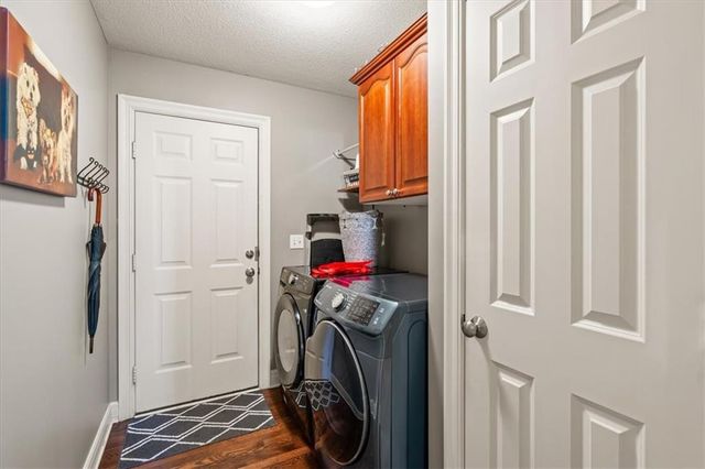 11812 S Carriage Road, Olathe, KS 66062