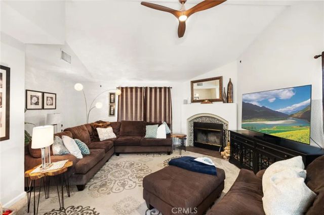 30542 Meadowlark, Canyon Lake, CA 92587