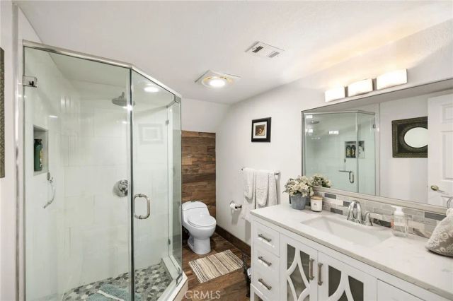 30542 Meadowlark, Canyon Lake, CA 92587