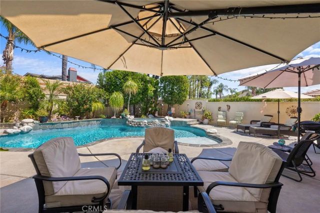 30542 Meadowlark, Canyon Lake, CA 92587