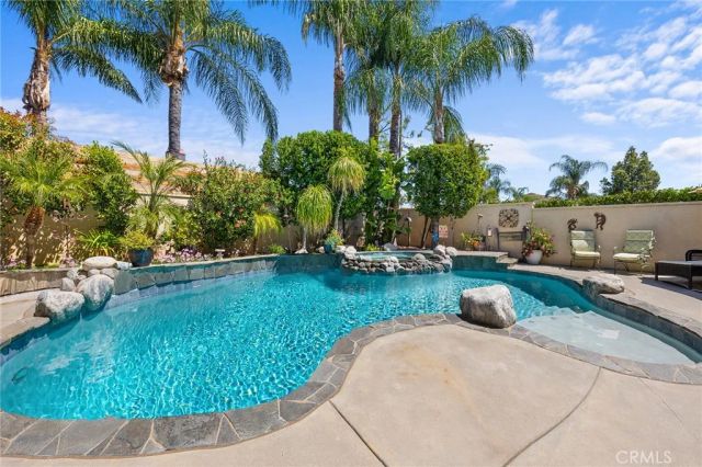 30542 Meadowlark, Canyon Lake, CA 92587