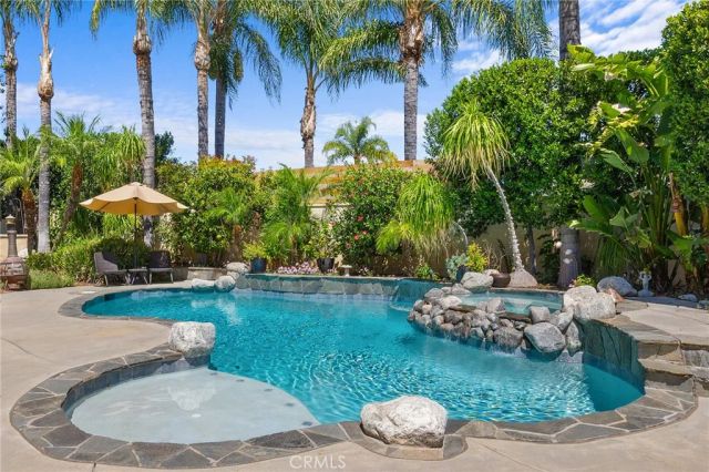 30542 Meadowlark, Canyon Lake, CA 92587