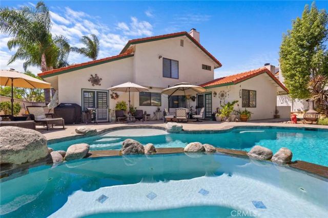 30542 Meadowlark, Canyon Lake, CA 92587