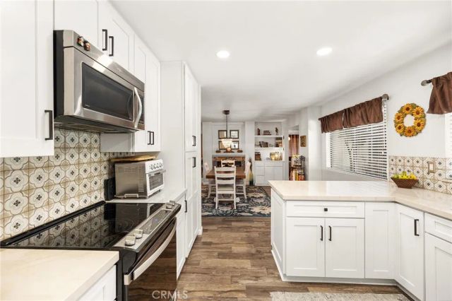 30542 Meadowlark, Canyon Lake, CA 92587