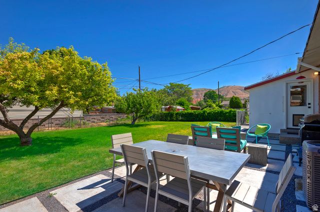 1374 W DUPONT AVE, Salt Lake City, UT 84116