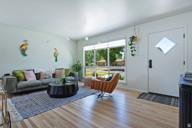 1374 W DUPONT AVE, Salt Lake City, UT 84116