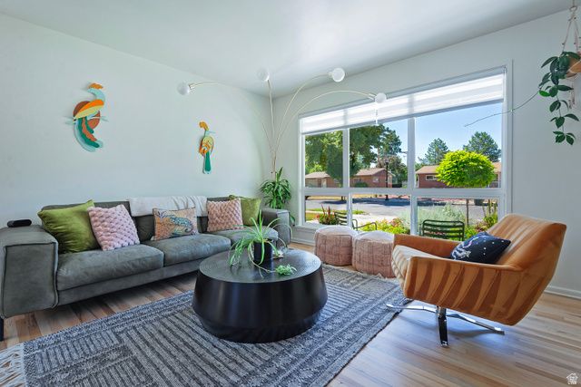 1374 W DUPONT AVE, Salt Lake City, UT 84116