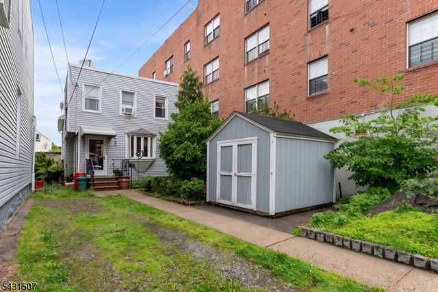 520 26Th St, Union City, NJ 07087