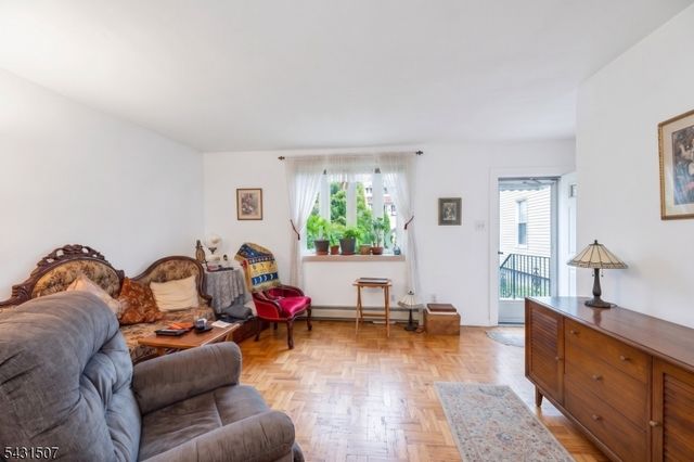 520 26Th St, Union City, NJ 07087