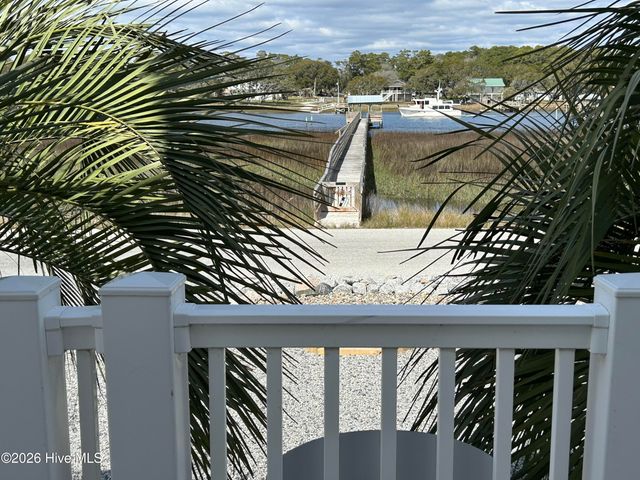 146 Greensboro Street, Supply, NC 28462